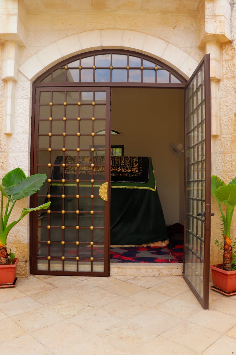 NooriAlQadiri's tweet photo. The Glorious Companion of the Beloved Prophet ﷺ, Sayyiduna Amir bin Abi Waqqas (RadiyAllahu Anhu), was the 11th fortunate person who embraced Islam. His blessed mausoleum is located in the town of Waqqas, Al-Aghwar Al-Shamalia, Irbid, Jordan. https://t.co/OrIsrn2SA6