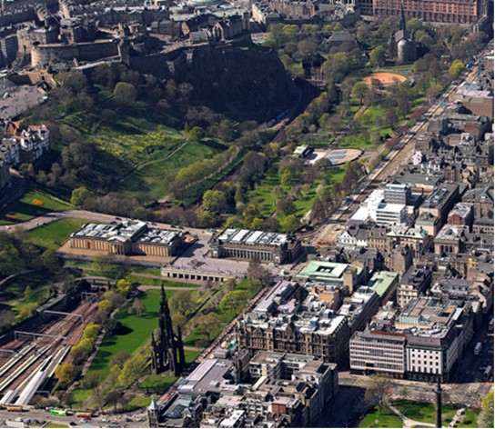Edinburgh_CC's tweet photo. Have your say on our vision to make Princes Street and its surrounding area more vibrant and welcoming. 

✔️ More accessible city centre
✔️ Protect green spaces
✔️ Revitalise Princes Street
✔️ Improve Waverley Station

https://t.co/JYBiTFad83 https://t.co/wn6puJXvSA