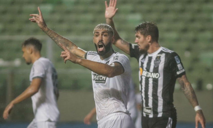 Pedro Ivo Almeida, comentarista da ESPN Brasil, sobre o Botafogo. 

- Fico impressionado com a força que a turma faz para tentar sempre desmerecer o Botafogo. Empatou? “É o mental”. Brigou? “É porque desmontou fisicamente”. O Botafogo deu uma surra no Peñarol, eliminou os