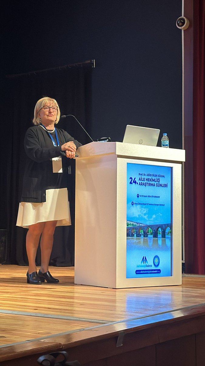 Saygıdeğer hocalarım,
24. Aile Hekimliği Araştırma Günleri 14-16 Kasım 2024 tarihlerinde Diyarbakır’da Dicle Üniversitesi ev sahipliğinde, yakınlarda emekli olan hocamız Prof. Dr. Azize Dilek Güldal adına gerçekleştirildi.