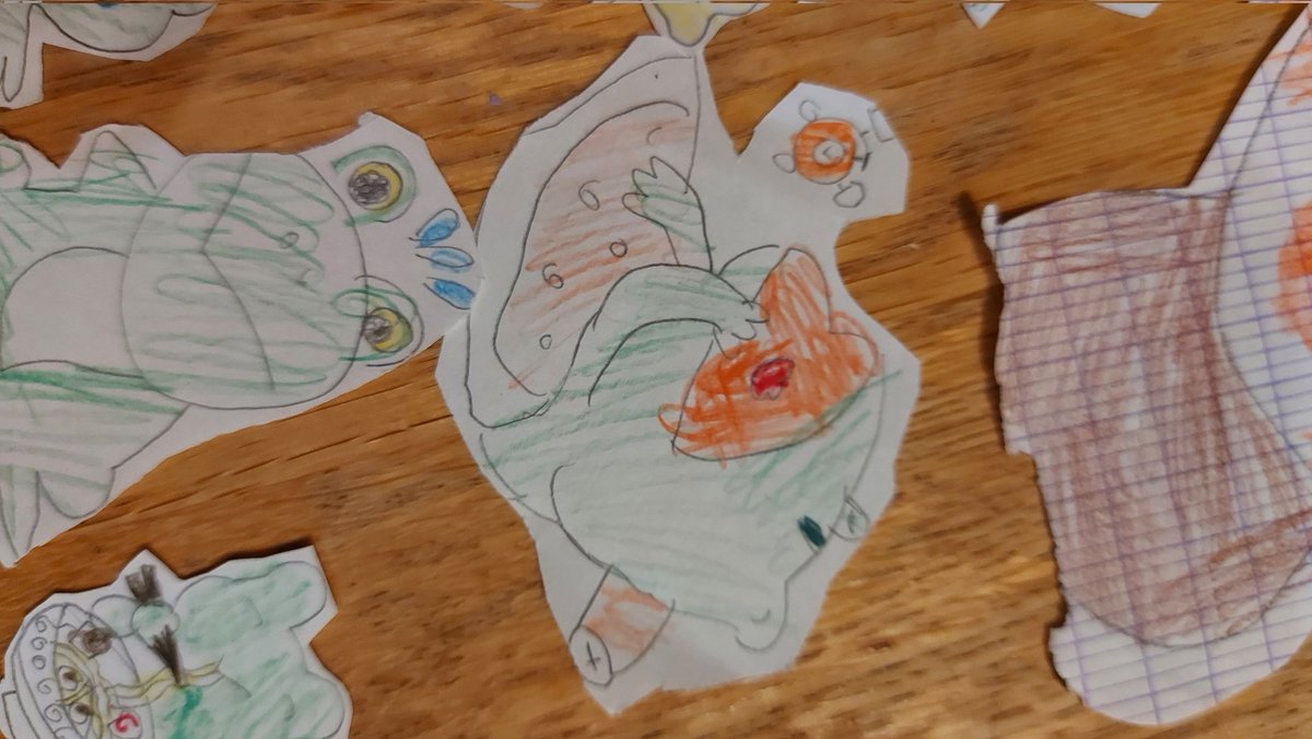 mori_daichi's tweet photo. Amazing!
My nephew prepared a surprise for me and just drew a collection of 60 frogs!Maybe we will mint this!🐸 https://t.co/qUp8B2GMd5