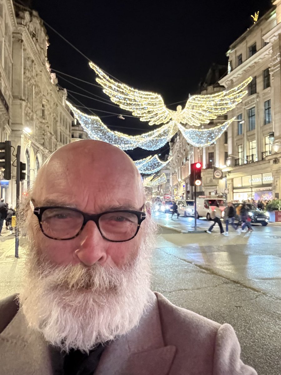 Santa on Regent’s Street and the Angels are in flight. ⁦<a href="/AngelStudiosInc/">Angel Studios</a>⁩ #Bethlehem