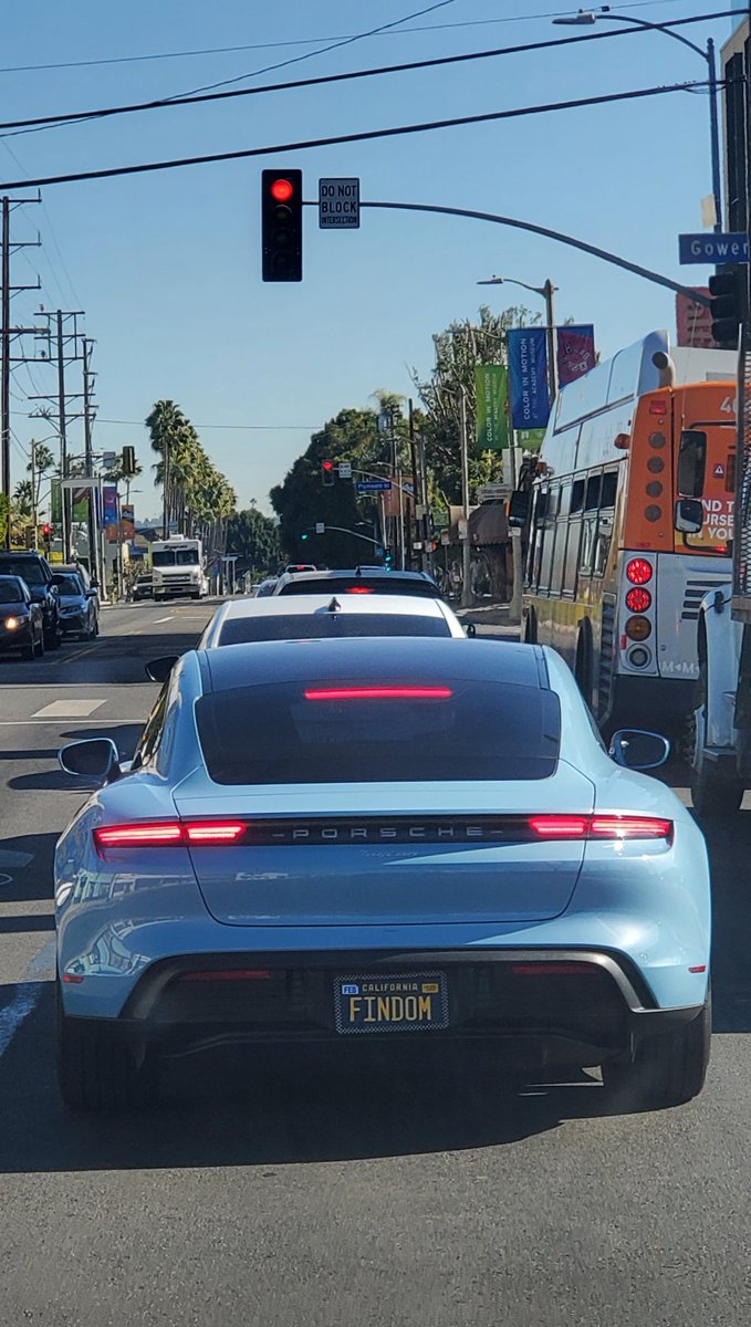 BratMabel's tweet image. Which one of you did this? 👏👏👏