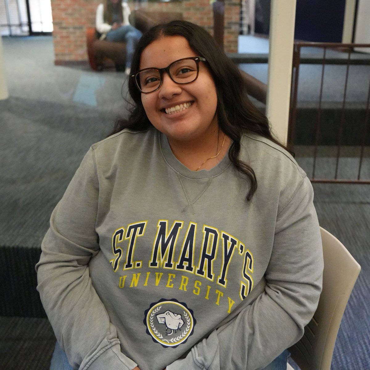 StMarysU's tweet image. It's officially sweater weather at #StMU. Let's see those cozy fits. #SpiritThursday