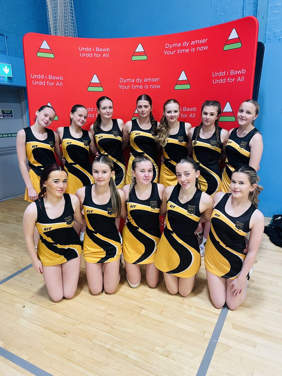 Super proud of these girls today playing in the Urdd netball tournament in Cardiff <a href="/MaestegSchool/">Maesteg School</a>! 2 good wins and 2 losses meant we were through to the bowl! Unfortunately we lost the quarter finals but there was some great netball played!! It was a pleasure to take you all 💛🖤