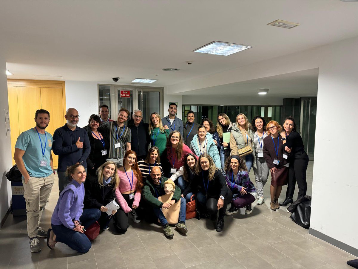 I Edición del curso de simulación ECMOCETE, implementado en nuestra Unidad. Gracias a todos los docentes y alumnos del curso, ha sido un auténtico placer. #simulacion #docencia #ECMO