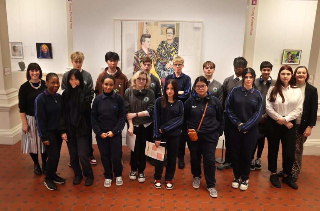 TY students visited the National Portrait Prize Exhibit at the National Gallery of Ireland and also learned how to take the best and interesting photos around the city this morning.