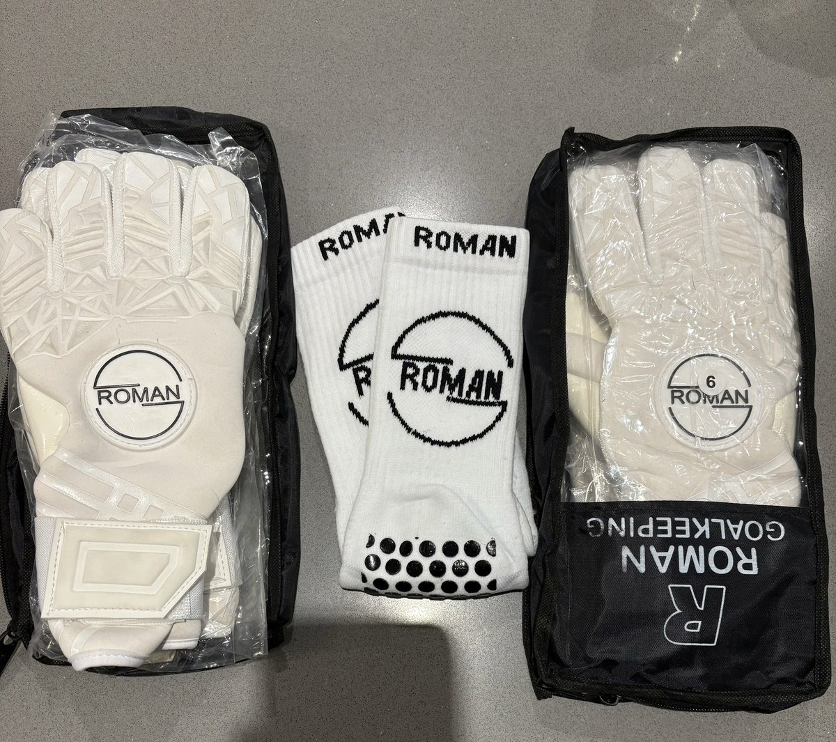 Bobby Mason (@bobbymason9) on Twitter photo Great service by Roman gloves if you need glove drop them a message,
Thanks top guy. <a href="/RomanGKgloves/">๐๐๐๐๐ ๐๐๐๐๐๐๐๐๐๐๐ ๐งค</a> <a href="/CIFC/">Canvey Island FC</a> Great service by Roman gloves if you need glove drop them a message,
Thanks top guy. <a href="/RomanGKgloves/">๐๐๐๐๐ ๐๐๐๐๐๐๐๐๐๐๐ ๐งค</a> <a href="/CIFC/">Canvey Island FC</a>