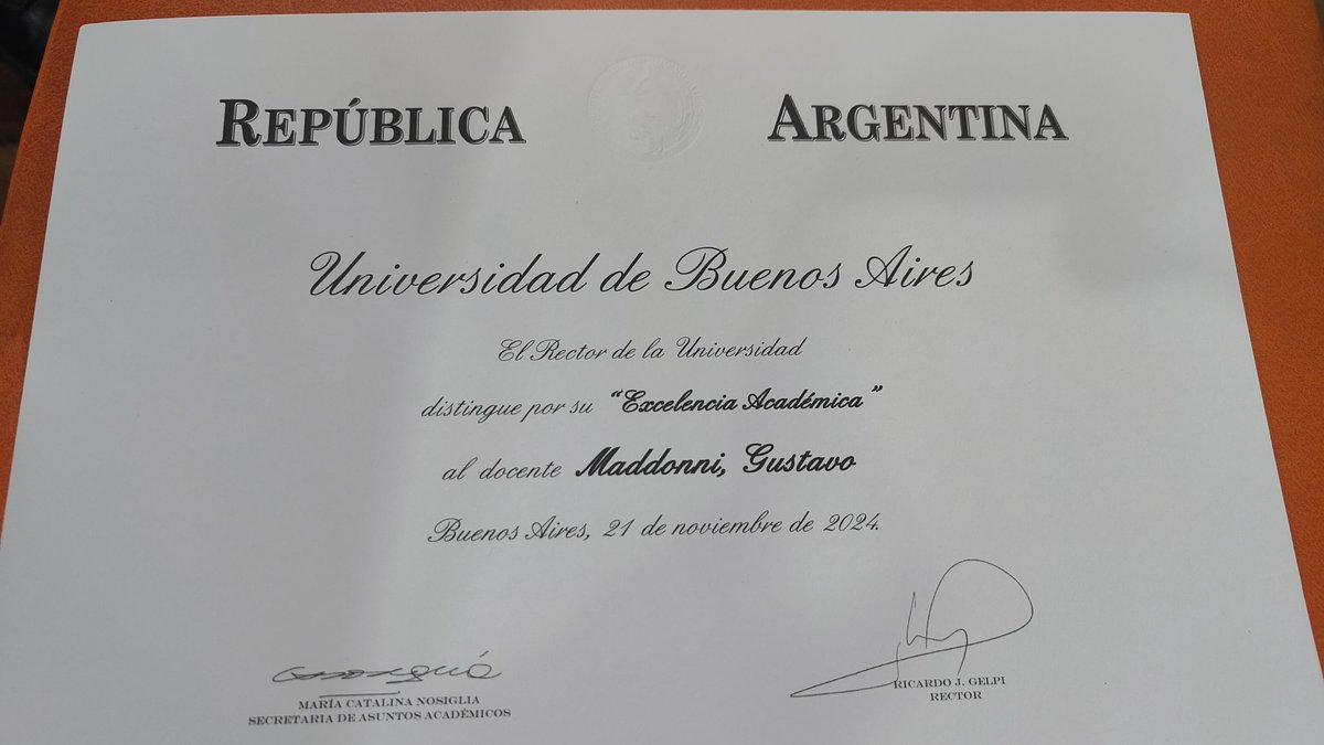 Un orgullo recibir este reconocimiento de la <a href="/uba/">Ulrich Bartholmös</a> junto a dos excelentes investigadores de <a href="/AgronomiaUBA/">FAUBA</a> <a href="/ifevaok/">IFEVA</a>