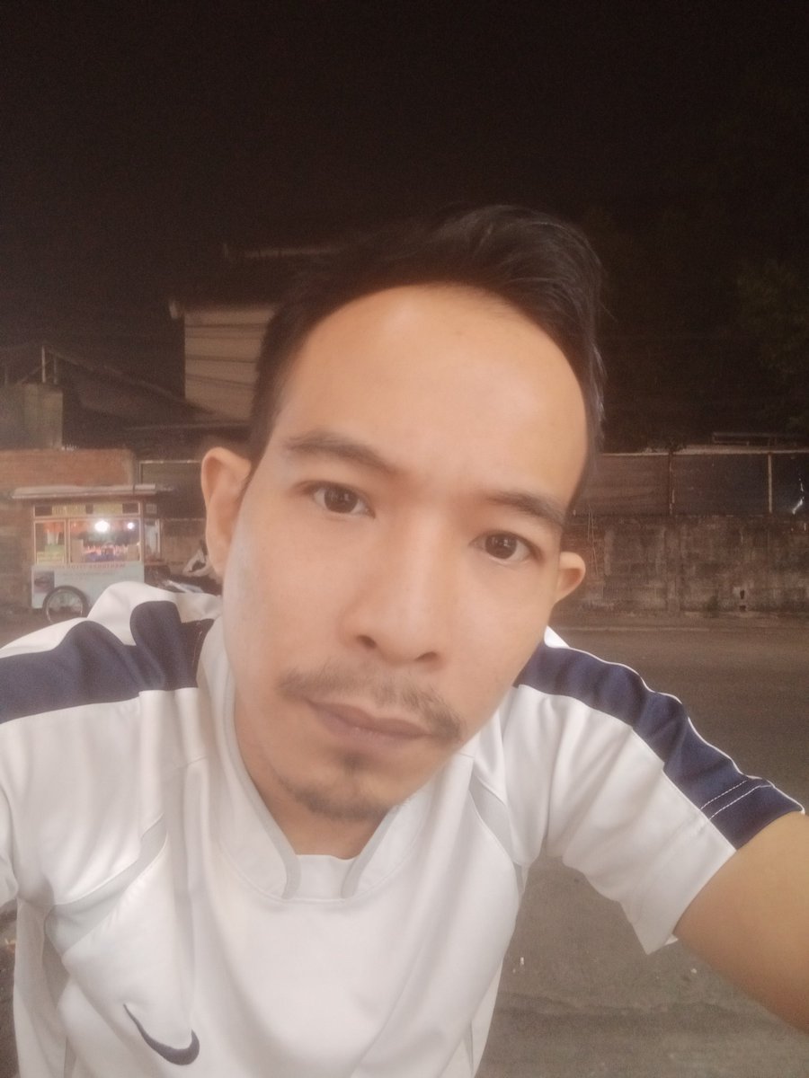 cleanUncut90's tweet photo. OPEN PIJAT PRIA JAKARTA📍
OUTCALL/LUAR KOTA📍
MASSAGE 
#B2BBODYTOBODY
#PIJATFULLBODY
#PIJATVITALITAS
#PIJATKEJANTANAN
(WA +62 87852531815
#pijatjakarta #pijatpriajakarta #gayjakarta #BOjakarta https://t.co/vFVigvLFb0