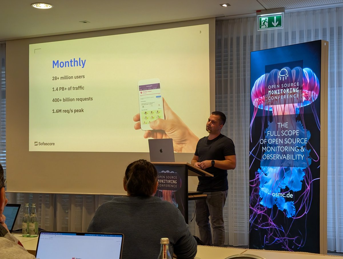 shakalandy's tweet image. This is how you do it:
Cloud exit at SofaScore - infra cost is 0,6% of revenue.
The second screen shows declining infra costs while total users grow a lot (green line)
#osmc #cloud #cloudexit