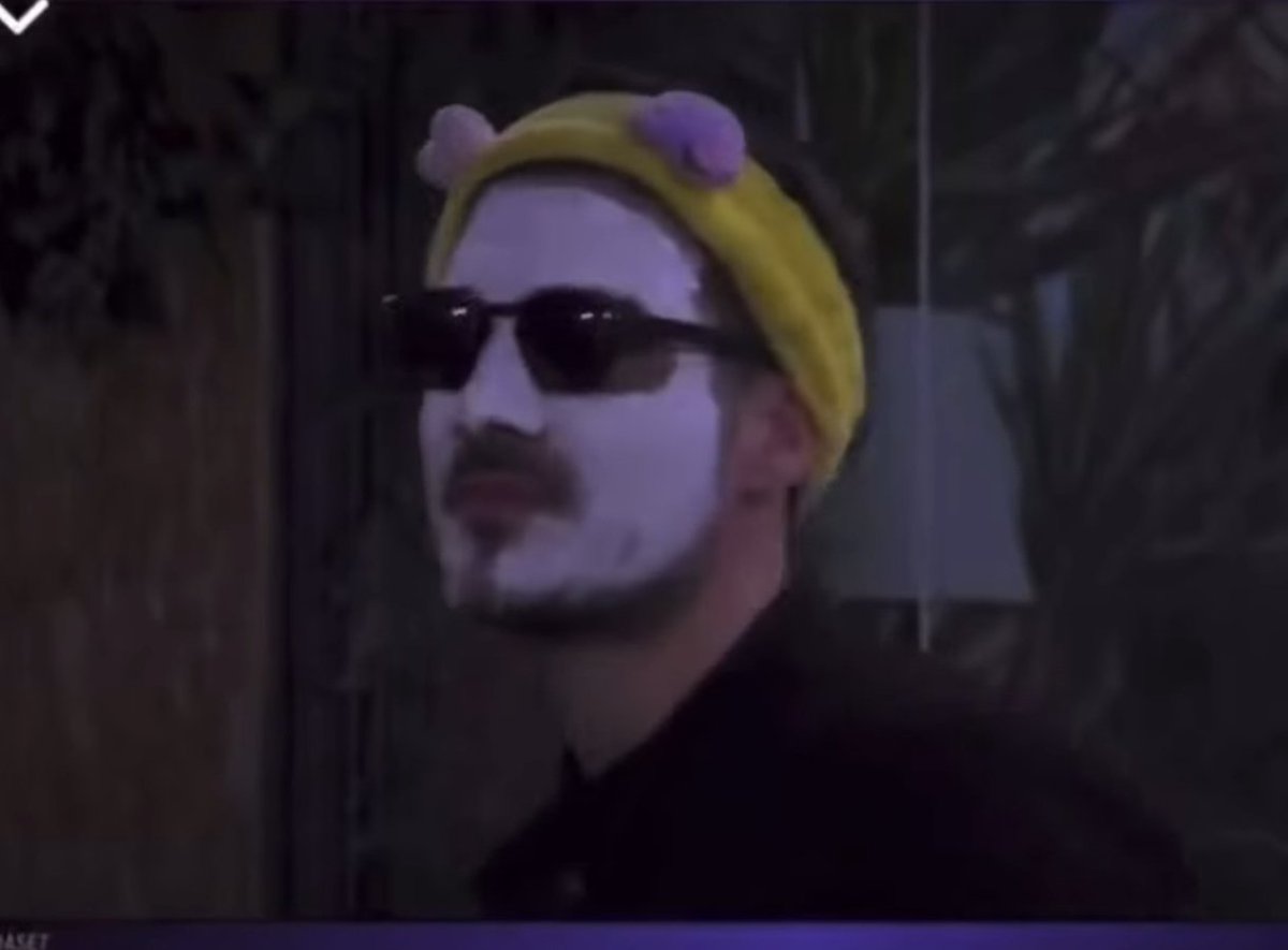 Sarocchietta92's tweet photo. Lui il mio personaggio preferito 🤣🤣🤣 top 😎 che mondo(grande fratello) sarebbe senza Lollo ?!?! Unico 🤩 #iostoconlorenzo #iostoconlollo #grandefratello #lolliners https://t.co/tan1Li2DRI