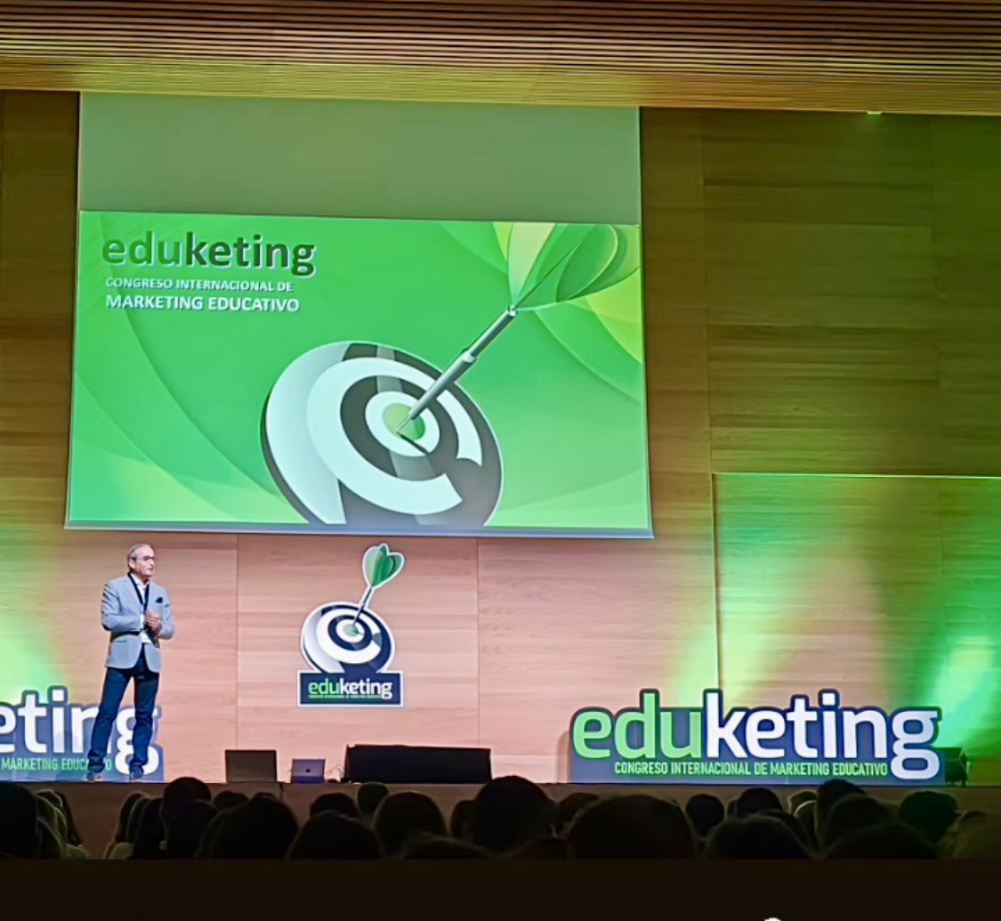 CerradoCalderon's tweet photo. XIV CONGRESO EDUKETING

¡Nuestro colegio está en el Congreso Eduketing en Córdoba! 🎓 Aprendiendo nuevas estrategias para mejorar la comunicación con las familias y conseguir un entorno educativo más participativo e inclusivo en el día a día del centro. 🌟

@eduketing https://t.co/TqwbfjyGNK