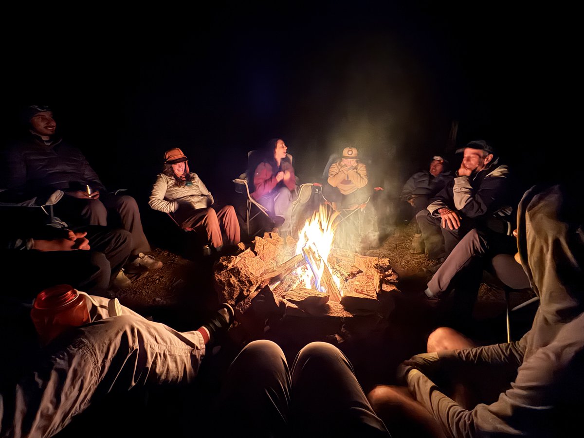 ColoMtnCollege's tweet image. Throwback to one month ago when CMC students were rappelling through Utah’s slot canyons! From Zion, Capital Reef to Arches National Parks, they gained invaluable skills and memories that will last a lifetime. #ColoradoMountainCollege #OutdoorEd #Canyoneering #TBT