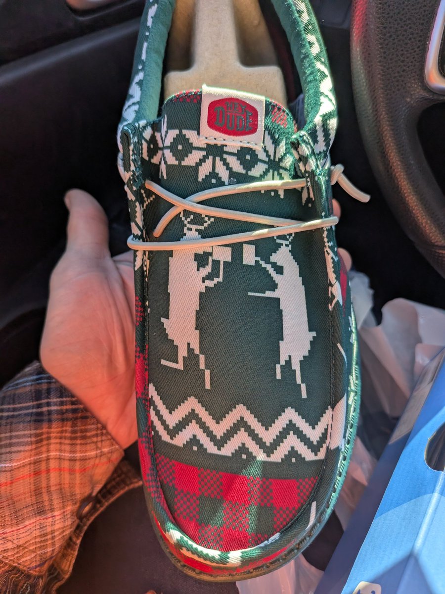 TexasMitchell's tweet photo. @HeyDudeShoes My 3rd pair of hey dudes that I own. I need some work boots though. Would be an interesting venture for you guys. https://t.co/6qwWv7SWtq