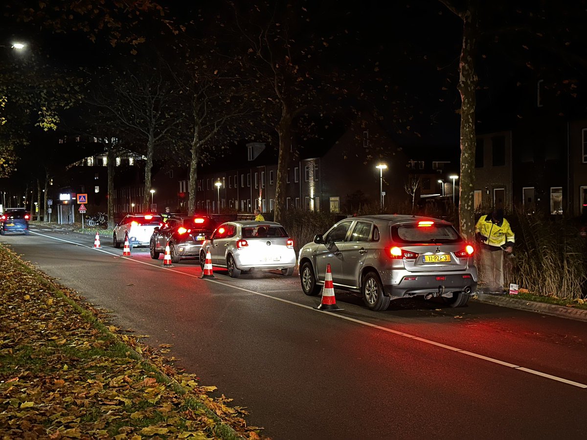 Vanavond hebben we middels acties, op verschillende locaties, de inwoners weer voorzien van preventietips. Voorkomen is beter dan genezen! #donkeredagenoffensief