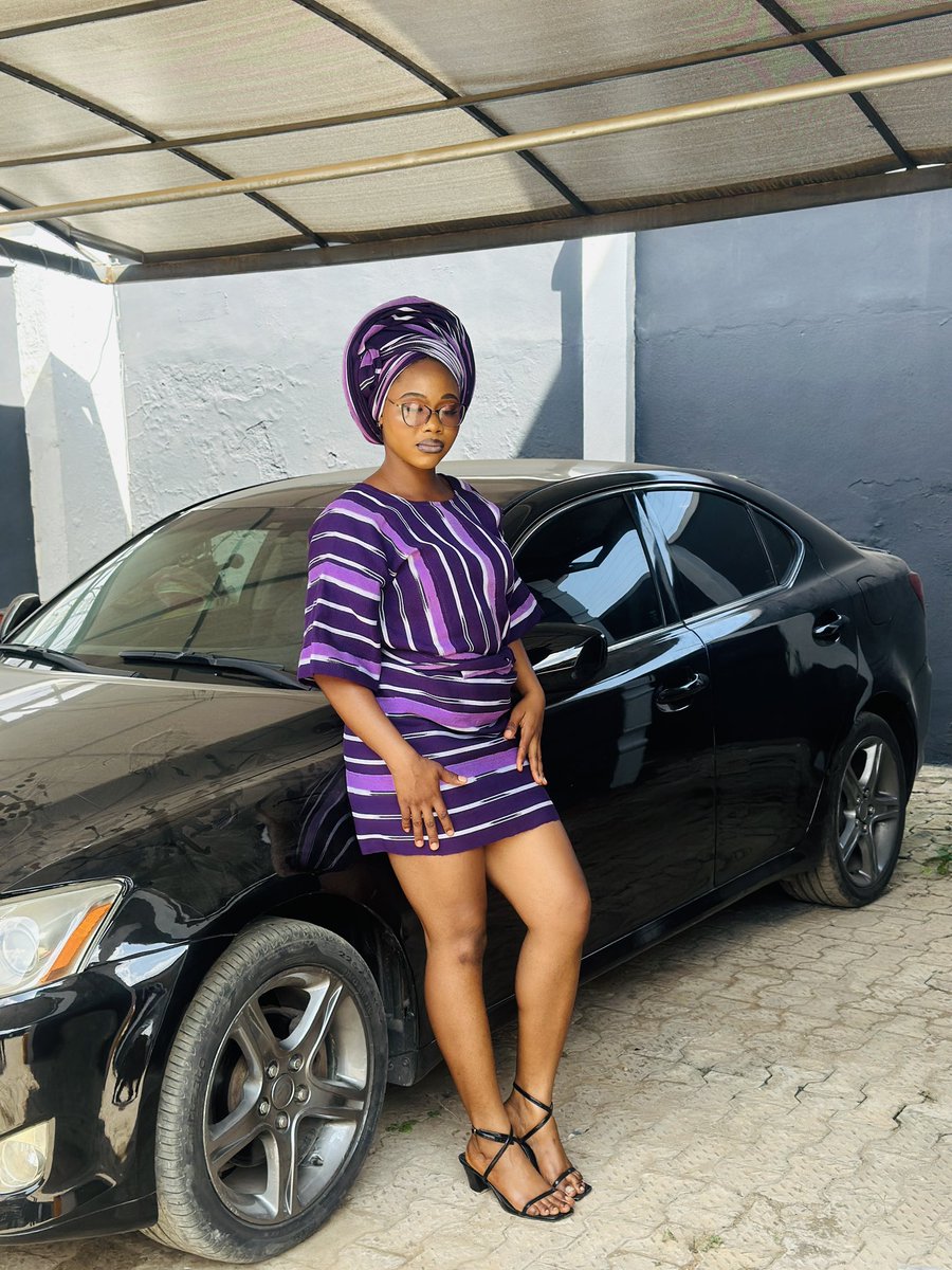 DolliDadiva's tweet photo. Once again, Purple looks good on me🥹 https://t.co/sPR8oW4twz