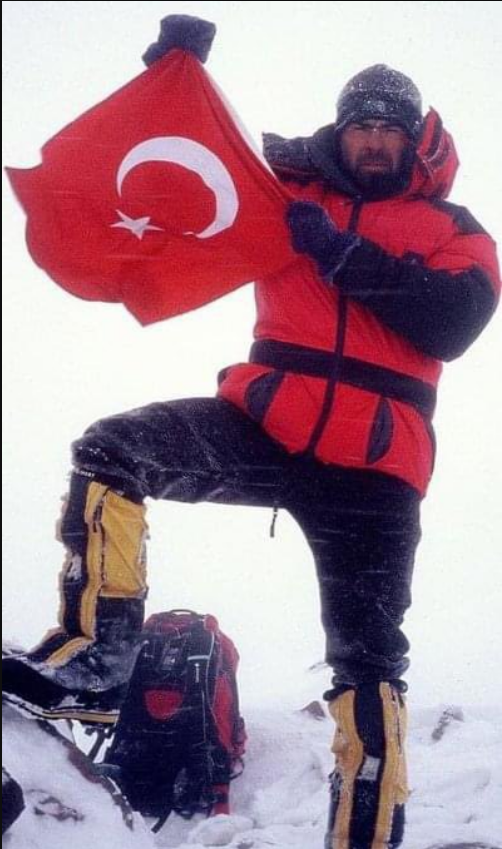 Bu görseli paylaşarak Nasuh Mahruki ye Kocaman bir DESTEK ve MORAL alkışı rica ediyorum.

İlk alkış benden 👏👏👏

 #nasuhmahrukiyalnızdeğildir