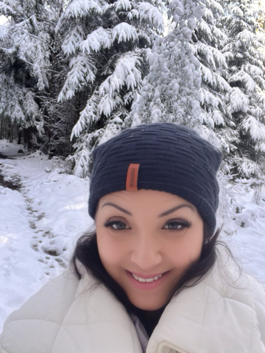 Heyyyy #nwaleshour hope everyone has had a good week despite the cold snap! 🥶🥶🥶🥶