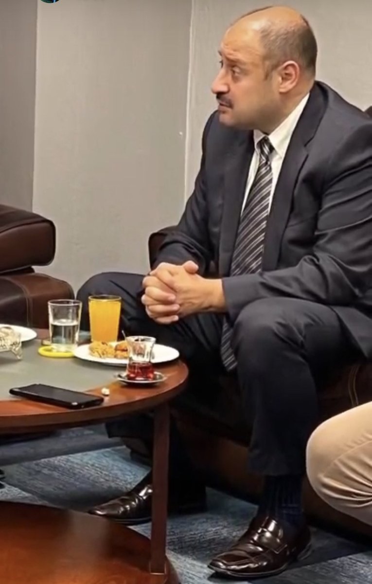 Havvayectekin's tweet photo. Doğru haklisiniz Mehmet kasim Gülpınar size Kaan kusturuyor e zaten gelmeden üncede  demişti Hirsizlara Rançilara Rüsivetçilere  Adam kayiranlara fırsat vermiycem diye ..!!
#sanliurfa 
#MemetkasimGülpinar https://t.co/FvcPQNuvbk