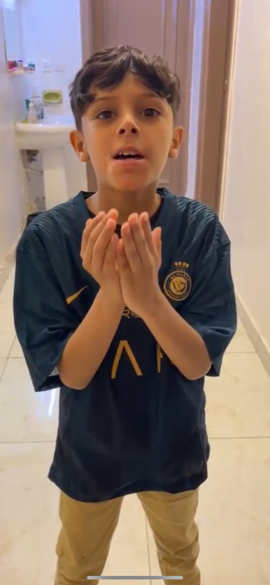 al_bb88's tweet photo. بالتوفيق لنصر

العالمي الجوله الجايه مع القادسيه 
  يلعب الله يوفقه 💛💛 https://t.co/S1cBBb5718
