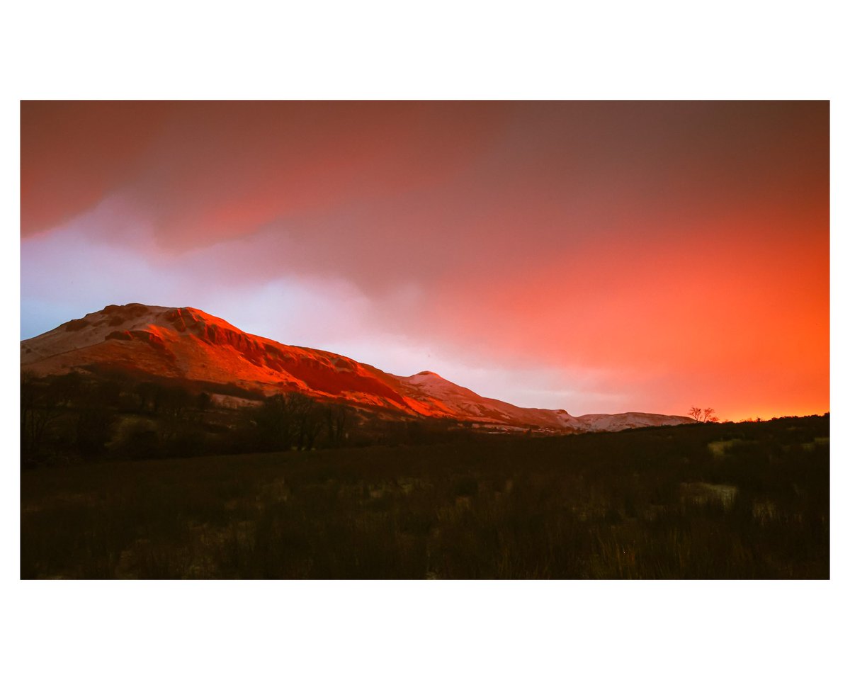 AaronDalyPhoto's tweet photo. We truly live in a magical place, so much beauty yet it seems we are shy to promote a lot of it. In comparison Wales have embraced their landscape &amp; promote their heritage. I feel we are missing a trick. 

I love when the cold snap hits, happy winter rambles ❄️ #visitLetrim https://t.co/6WfcxcHbOW