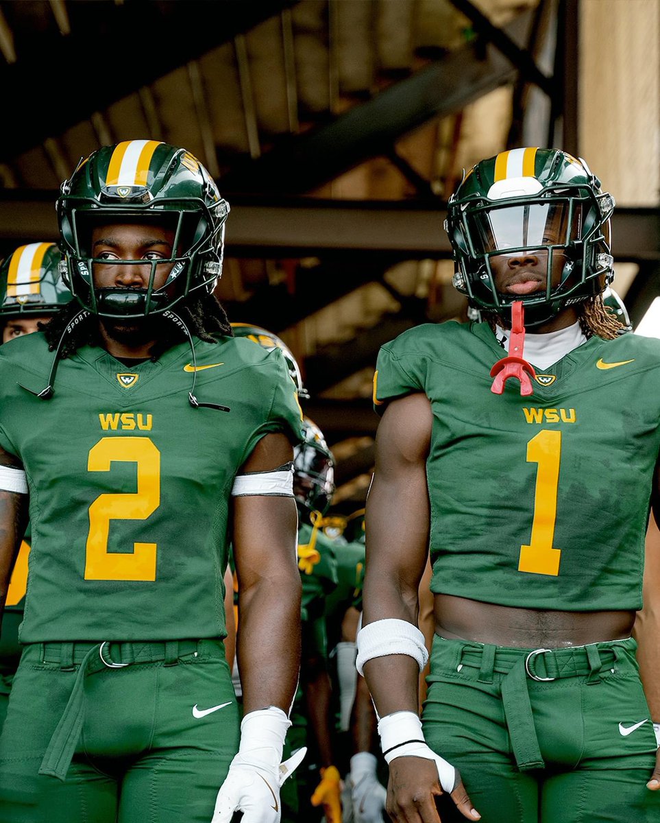 SoakaiFunaki's tweet photo. All Glory To God!!Blessed To Receive An Offer from Wayne State University 
@CoachASaleh @REALWHEAT6 https://t.co/vFHgbgayyq