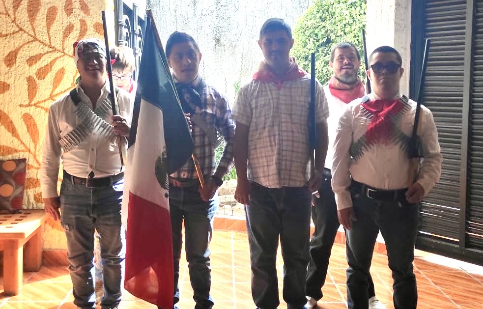 lacasadown's tweet image. 📷 La Revolución Mexicana fue un hecho histórico glorioso para nuestra nación que dio inicio el 20 de noviembre de 1910, hoy lo celebramos con mucho orgullo.
¡Viva México! ¡Viva la Revolución Mexicana!  
#LCDG #LaCasaDown #sindromededown  #20DeNoviembre #RevolucionMexicana