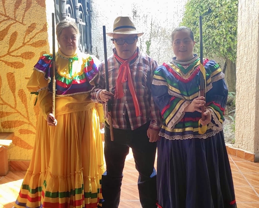 lacasadown's tweet image. 📷 La Revolución Mexicana fue un hecho histórico glorioso para nuestra nación que dio inicio el 20 de noviembre de 1910, hoy lo celebramos con mucho orgullo.
¡Viva México! ¡Viva la Revolución Mexicana!  
#LCDG #LaCasaDown #sindromededown  #20DeNoviembre #RevolucionMexicana