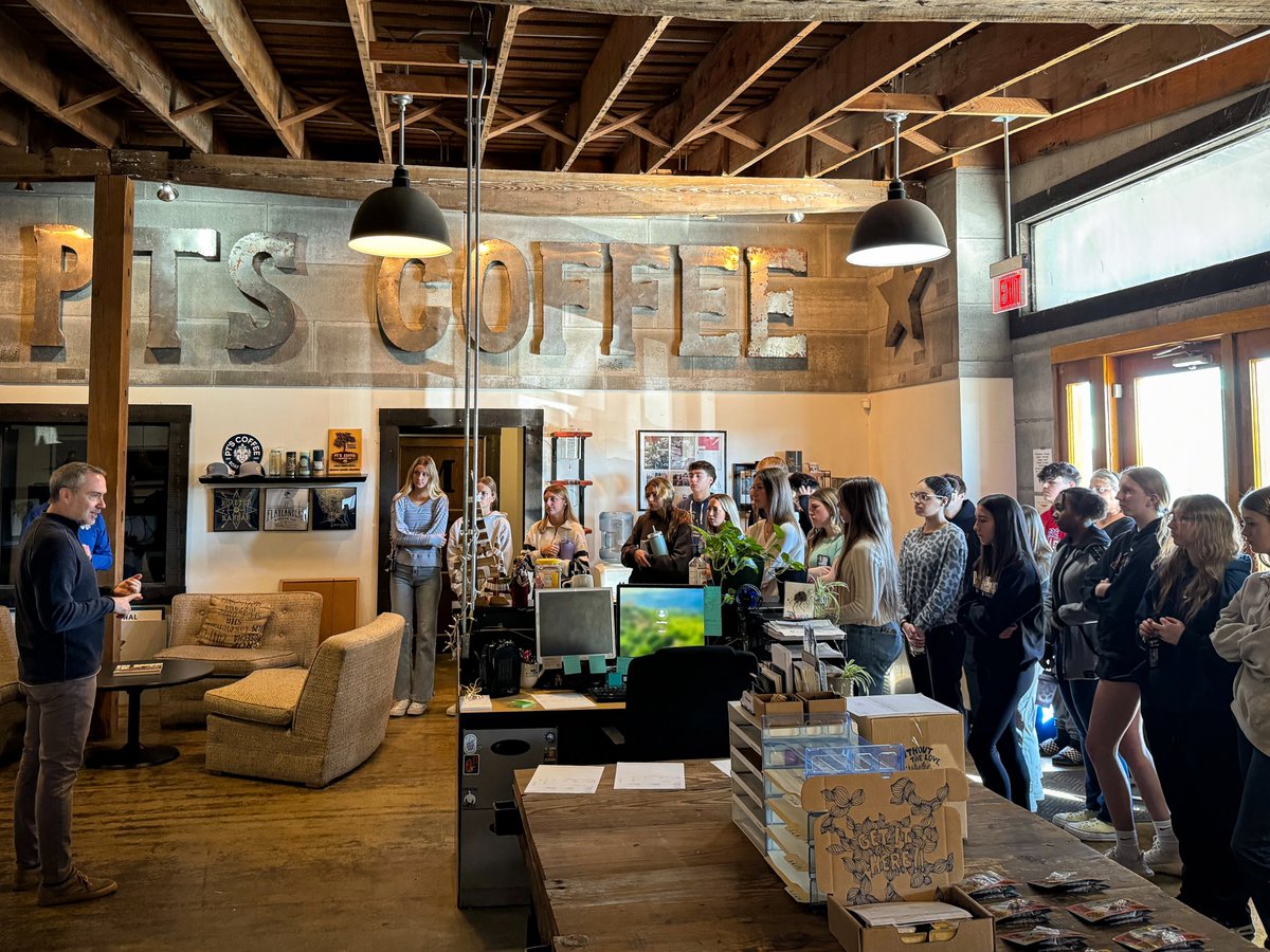 Recently, we had the pleasure of inviting Washburn Rural High School's Business Department students to our roasting facility for a behind-the-scenes look into specialty coffee.

➡️Read all about their visit at ptscoffee.com/blogs/news/wrh…

#withouttheloveitsjustcoffee #coffeeeducation