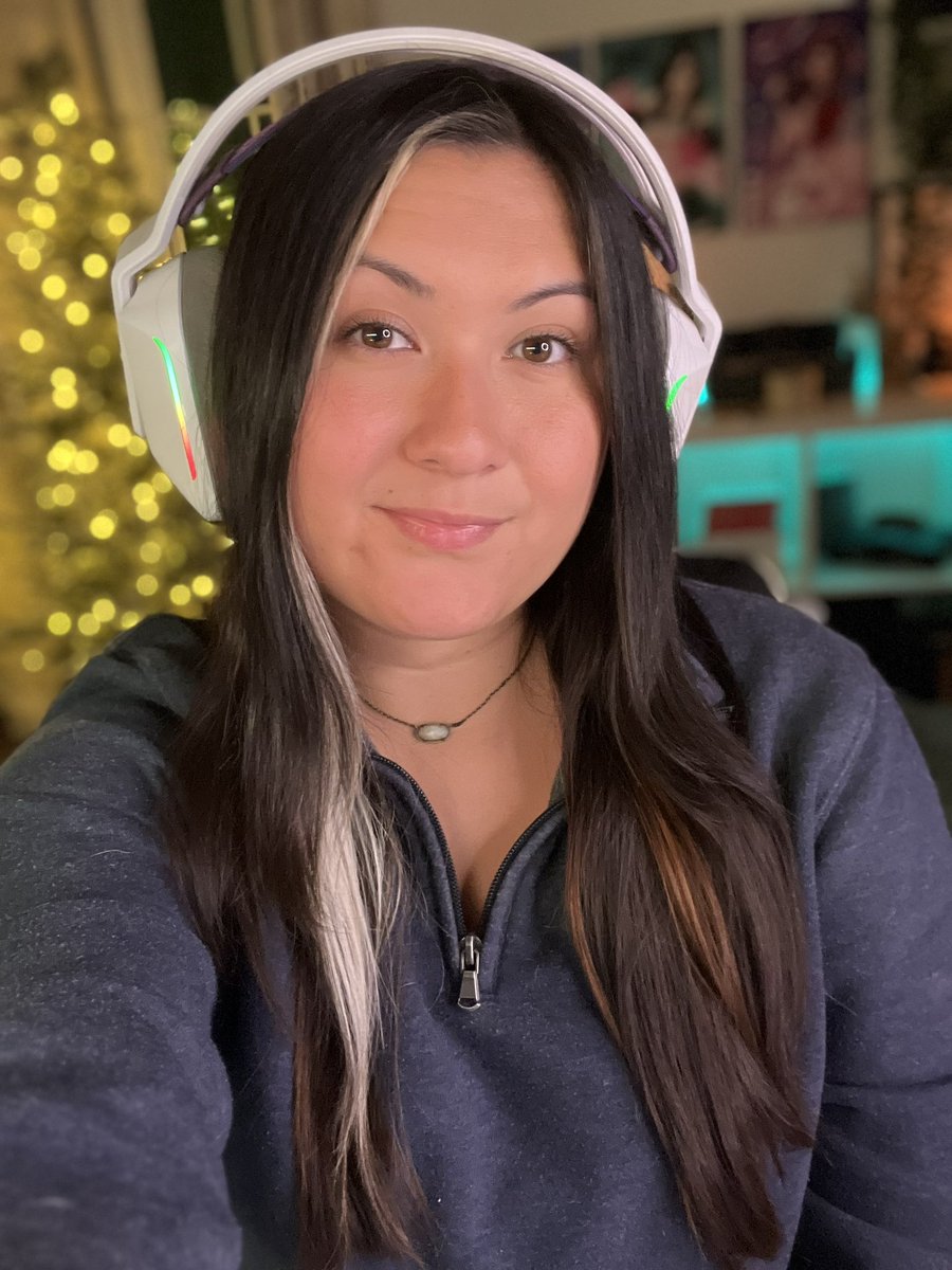 More tears of the kingdom!!!!! 🔥✨💕👑 literally obsessed with this game but somehow I make every puzzle more difficult lmaooo

🔗 twitch.tv/carmanderr