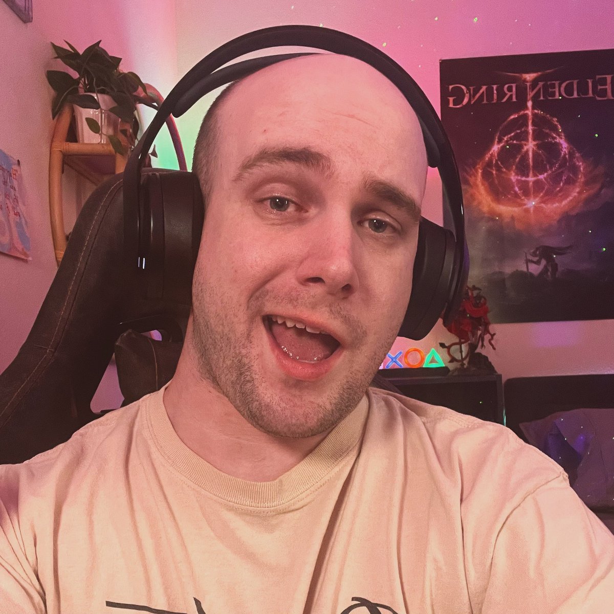 Just yapping about how much I’d love to see you tonight! Oh and also about my very first RL1 run in Elden Ring starting tonight. 👀 Link in bio ~