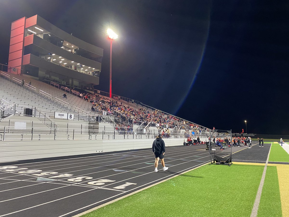 JGrantSports's tweet photo. Gearing up for tonight’s 3A-D1 area round showdown between Palmer and Winnsboro! The winner gets either Pilot Point or Liberty-Eylau next week in the regional quarterfinals! Highlights tonight at 10 on @KETK ! @FeverScoreboard @CowboyTD #RuggedRed #txhsfb #Journey2St4te https://t.co/tss7mdoTsG