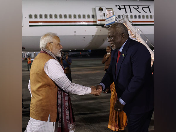 ani_digital's tweet photo. PM Narendra Modi departs from Guyana, concluding historic three-nation tour
Read @ANI Story |
https://t.co/Bfs9Vo8oAC
#NarendraModi #Guyana #CARICOM #3NationTour https://t.co/SlQiNwTMga
