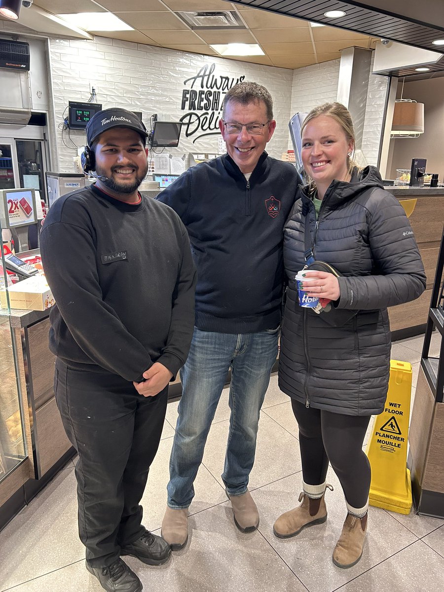 Well not an expect in cookie decorating! But lots of fun volunteering for the <a href="/unitedwaykfla/">United Way KFL&A</a> on behalf of <a href="/alcdsb/">ALCDSB</a>! It was a father/daughter #smilecookie team! <a href="/alcdsb_jams/">St. James Major Catholic School</a>  So drop into the <a href="/TimHortons/">Tim Hortons</a> at Princess and Sydenham for unique cookies!