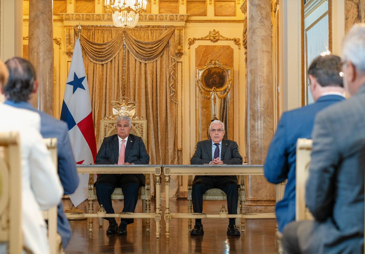 #Nacionales El presidente <a href="/joseraulmulino/">José Raúl Mulino</a> firmó las Declaraciones de Chapultepec y Salta II junto a una misión de la <a href="/sip_oficial/">SIP • IAPA</a>, liderada por José Roberto Dutriz, y directores de medios nacionales.

#ExitosaNoticias