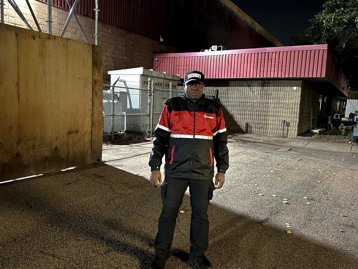 _bpsk9's tweet photo. Temperatures drop, but our protection never does. K9 Security standing strong in every season! ❄️💪 🐕

Contact us today for all your security needs:
✉️@calgaryreception@bpsk9.com 
📞403-241-3334

#bpsk9 #staticguard #mobilepatrol #yyc #k9unit #yycsecurity https://t.co/I6eBtzOg5p