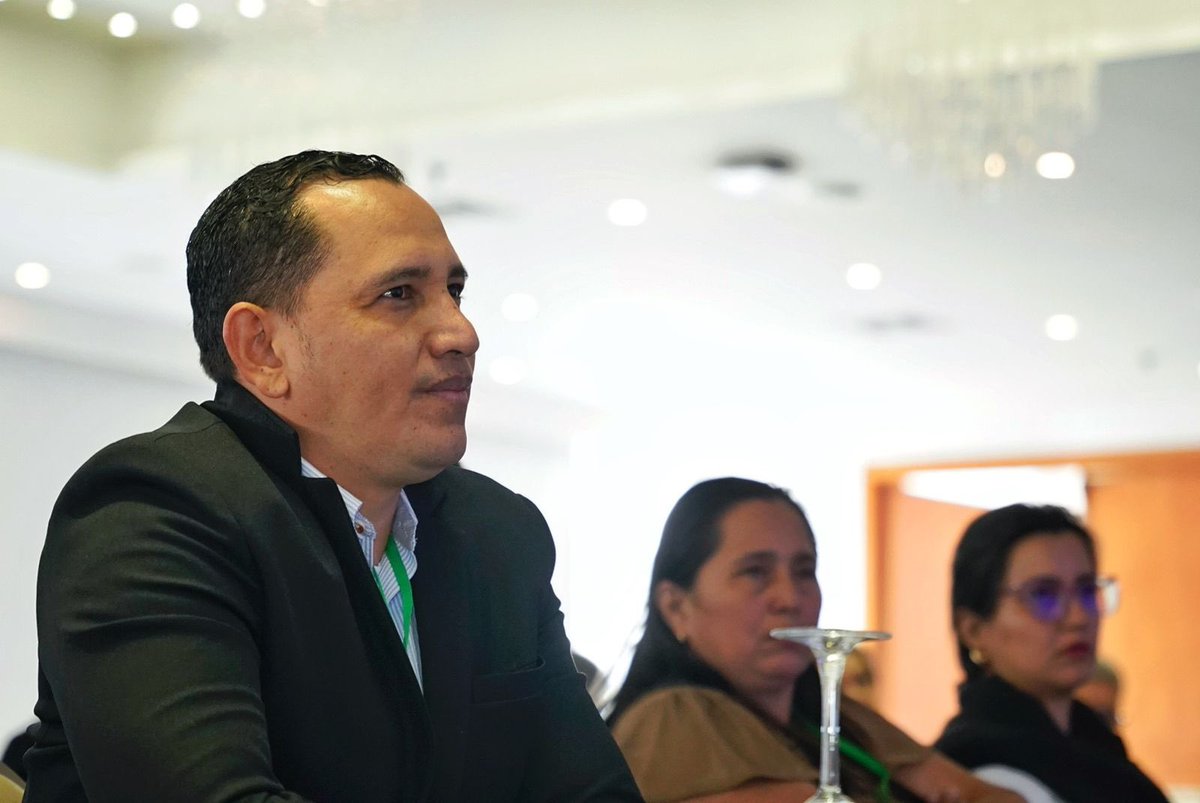 igacColombia's tweet photo. En su exposición @luisacburbano, explica que "#CatastroMultipropósito es una política pública para el fortalecimiento fiscal, seguridad jurídica y eficiencia del mercado inmobiliario. La implementación la hacemos con comunidades para tener catastro confiable y con enfoque étnico" https://t.co/xn1ZRODKqo