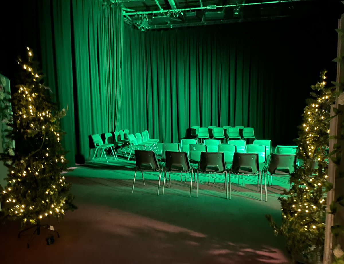 A pleasure to play flute &amp; windchimes for @MackieAcademy Drama Club’s adaptation of ‘A Midsummer Night’s Dream’. So many talented &amp; committed young people who worked very hard to pull off the 2 performances tonight. #teamwork #performingartsmatter