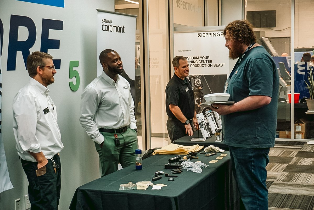 EllisonTech's tweet image. We wrapped up our last journey of the part event in beautiful Charlotte, NC. We&apos;re so grateful for our amazing team and customers who came out, especially after the recent challenges. 💙 #EllisonTech #MakeMore #JourneyofthePart