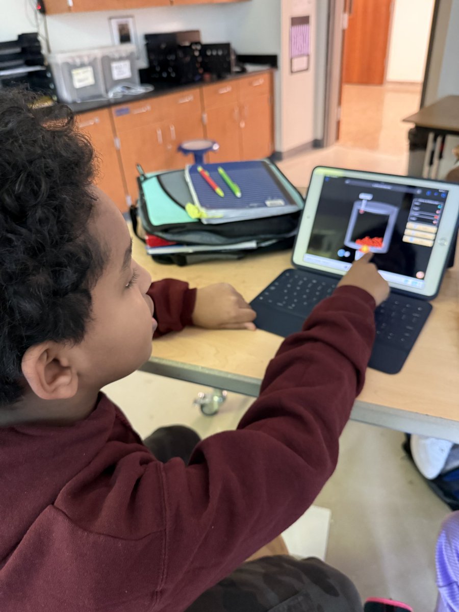 Emily Harer tweet media