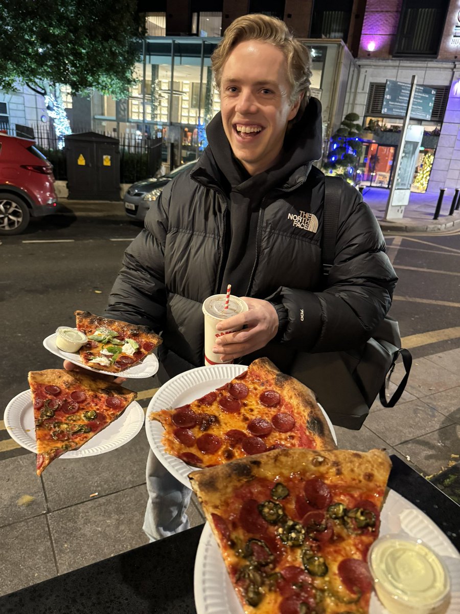 Charlie Gleeson tweet media