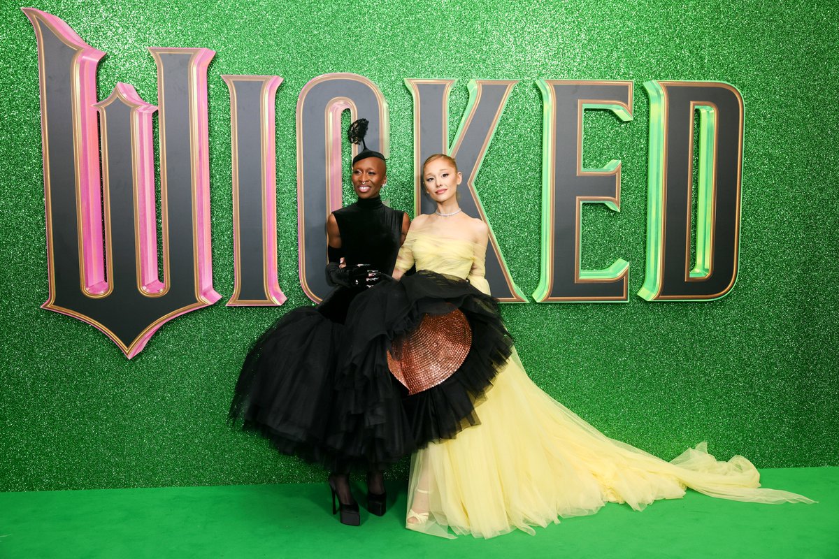 MTV's tweet photo. Happy #WickedMovie day to all who celebrate 💚🩷 https://t.co/POqcITEqxc
