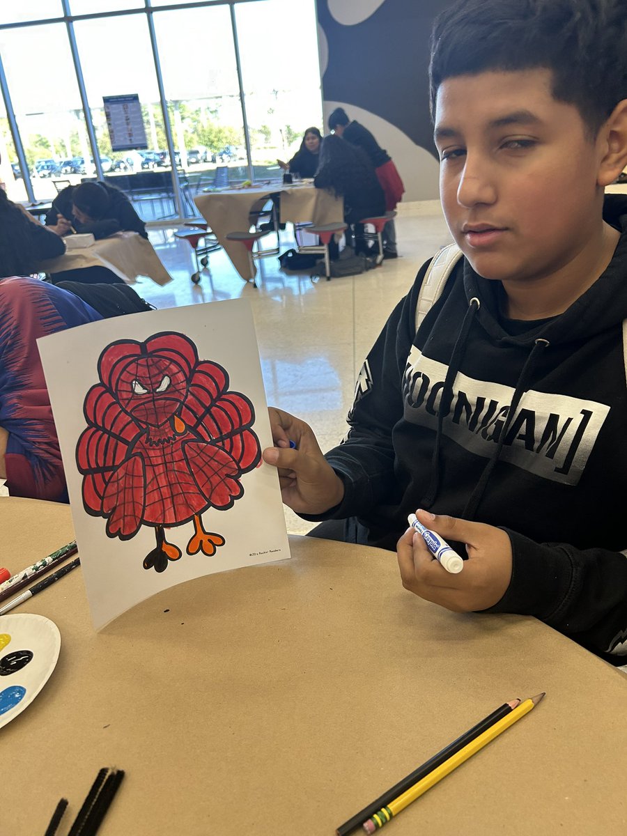 Our students are enjoying an afternoon self care painting and disguising turkeys.🤗🧡🎨 #aldineimpact #aldinesel #themeadway