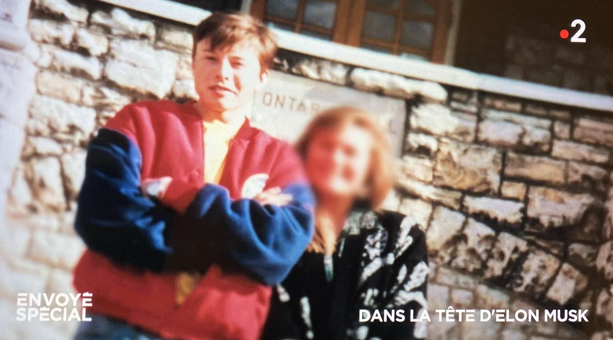 ElgaMarzou's tweet photo. Des photos inédites d’ @elonmusk : quand son père, qui vit en #AfSud raconte l’enfance du patron de X à @PierreMonegier #EnvoyeSpecial https://t.co/Iq8PEl2puF