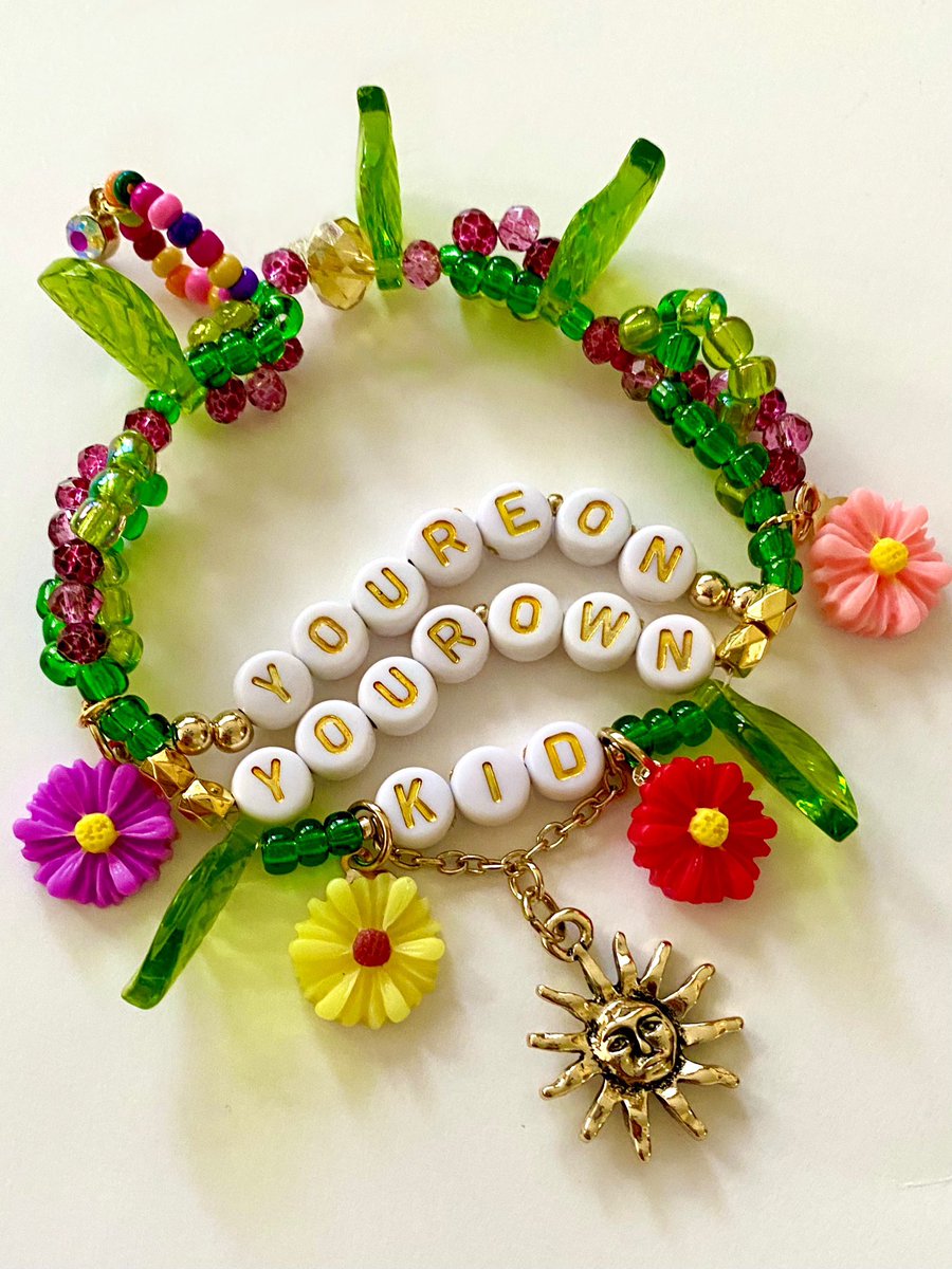 Holly 🩷 tweet media