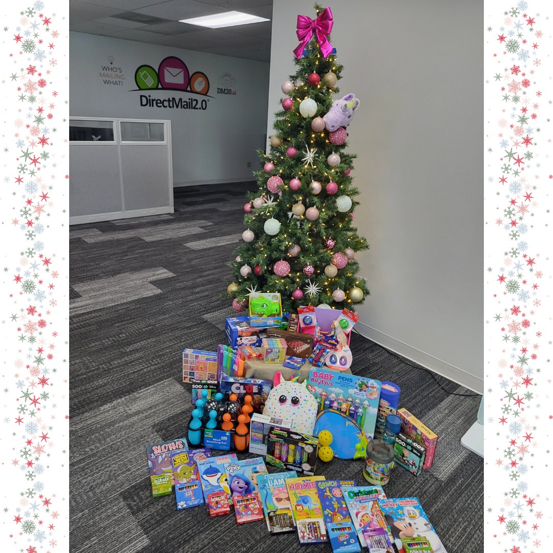 directmail20's tweet photo. We're ready to spread some cheer! 🎄🎅 Giving back is the best gift of the year! 🎁💖 #toysfortots #pccday #giveback #community @ToysForTots_USA https://t.co/mm3OZhRuBc