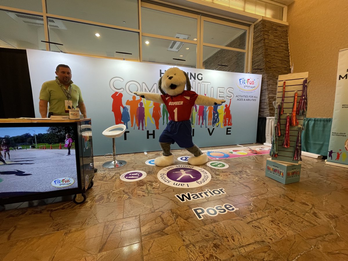 FitandFunPlay's tweet photo. Enjoying meeting up with some of our favorite humans here at @nysahperd, celebrating 100 years!! #physicaleducation #healtheducation #adaptedphysicaleducation #nysahperd https://t.co/c8WSJaTXpv