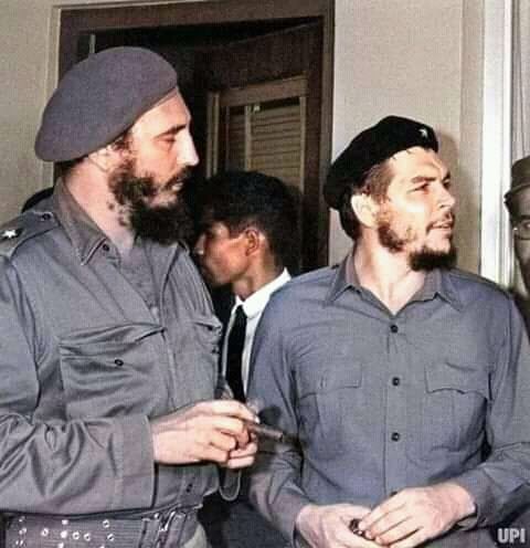 · "Precisamente aquí donde conmemoramos nuestras victorias te decimos junto a nuestro abnegado, combativo y heroico pueblo: ¡Hasta la victoria, siempre!".   #FidelPorSiempre #CubaPorLaVida <a href="/cubacooperaven/">Brigada Médica Cubana en Venezuela</a> <a href="/MINSAPCuba/">Ministerio de Salud Pública de Cuba</a> <a href="/japortalmiranda/">José Angel Portal Miranda</a>