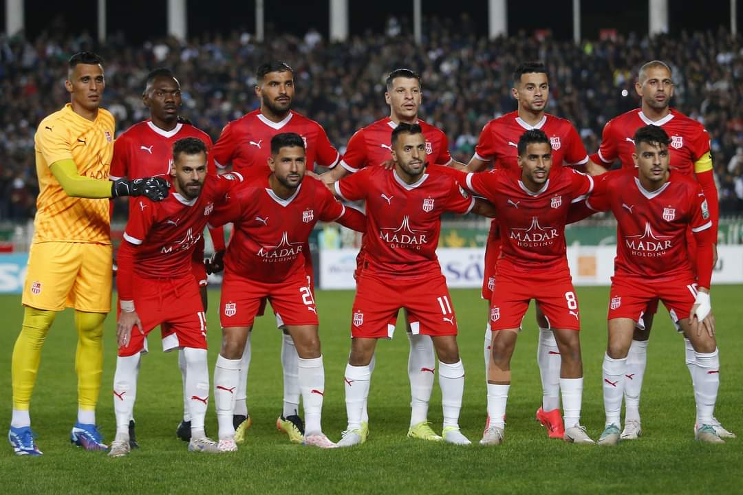 SWorld77267's tweet photo. 📊 CR Belouizdad wins the capital derby, defeating MC Alger (3-1) in the tenth round of the Algerian League.
 #LigueDZ #LIGUE1MOBILIS https://t.co/DgzGTFD86Q